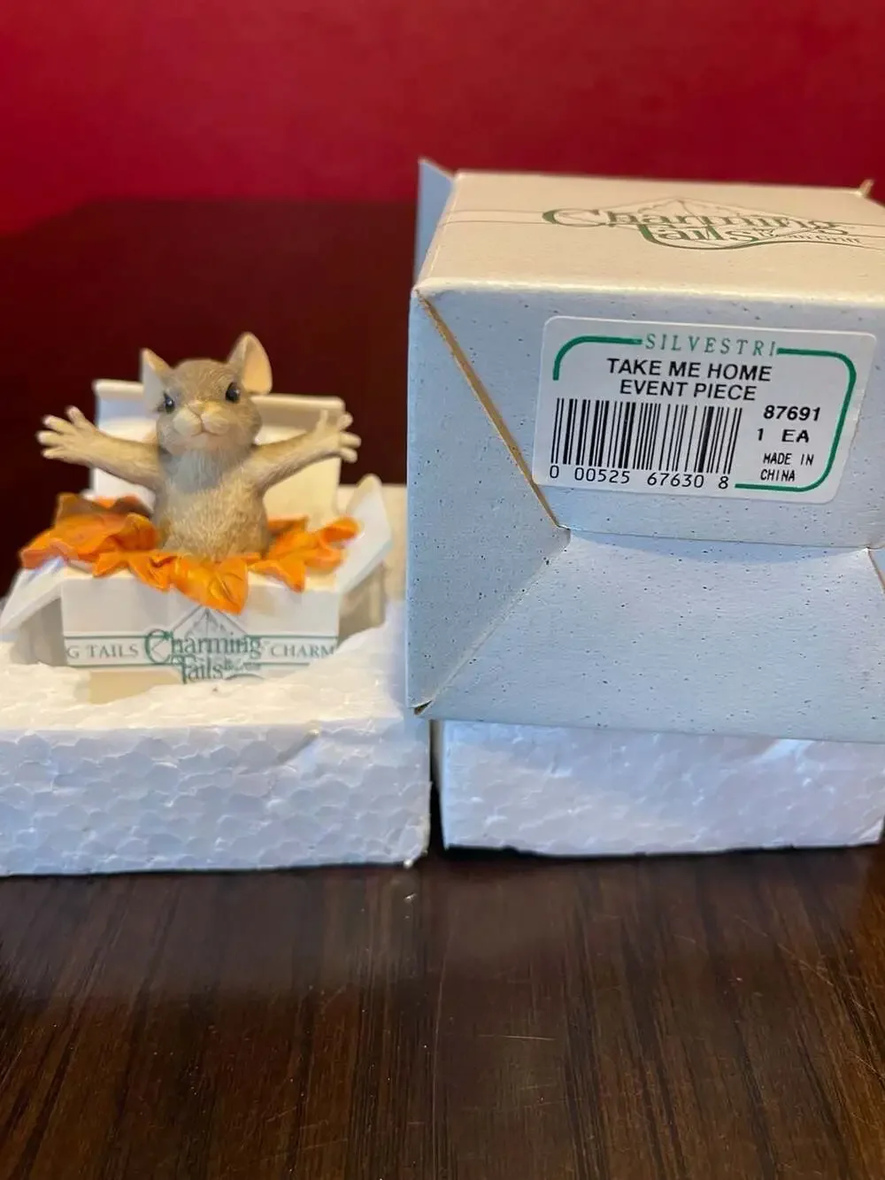 Charming Tails Take Me Home Mouse in Leaf Box Figurine by Dean Griff (1996)